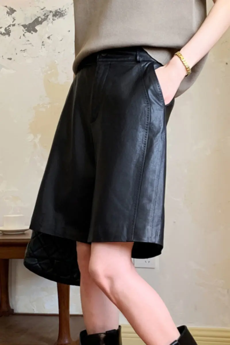 High Waisted Black Leather Shorts - kasudy